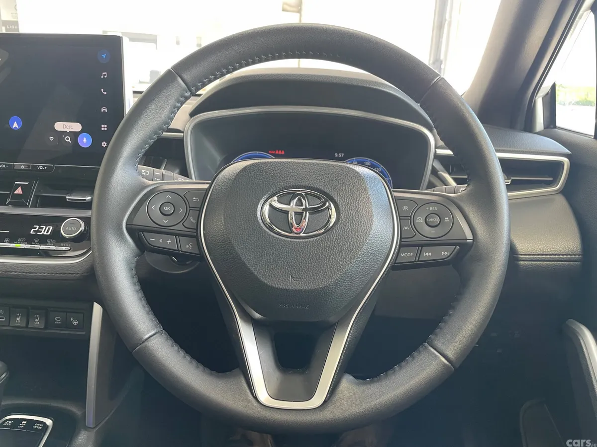 Toyota Corolla Cross Estate, Petrol Hybrid, 2025, White