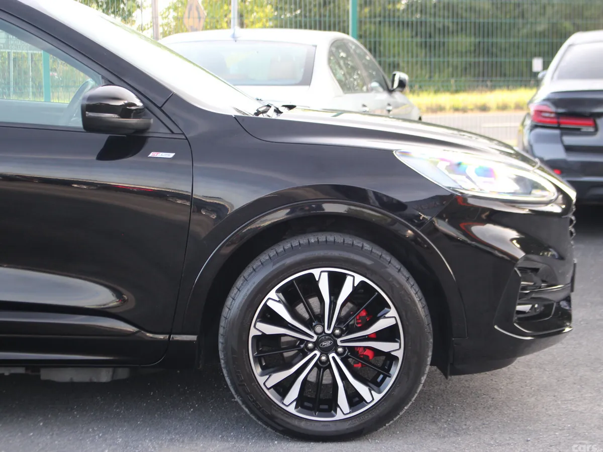 Ford Kuga SUV, Petrol Plug-in Hybrid, 2022, Black