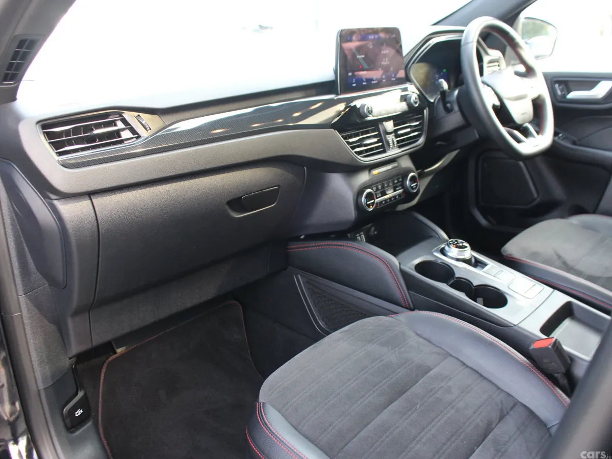 Ford Kuga SUV, Petrol Plug-in Hybrid, 2022, Black