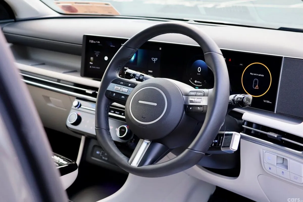 Hyundai Tucson SUV, Petrol Plug-in Hybrid, 2025, Grey