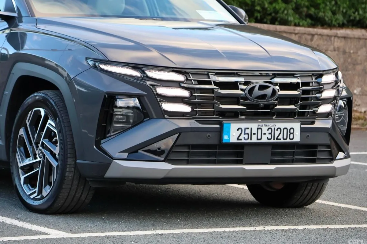 Hyundai Tucson SUV, Petrol Plug-in Hybrid, 2025, Grey