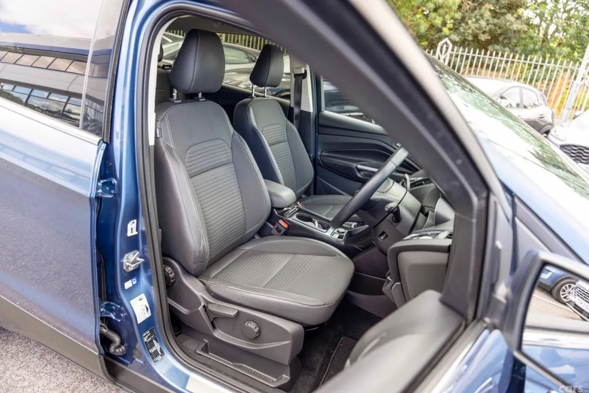 Ford Kuga SUV, Diesel, 2019, Blue