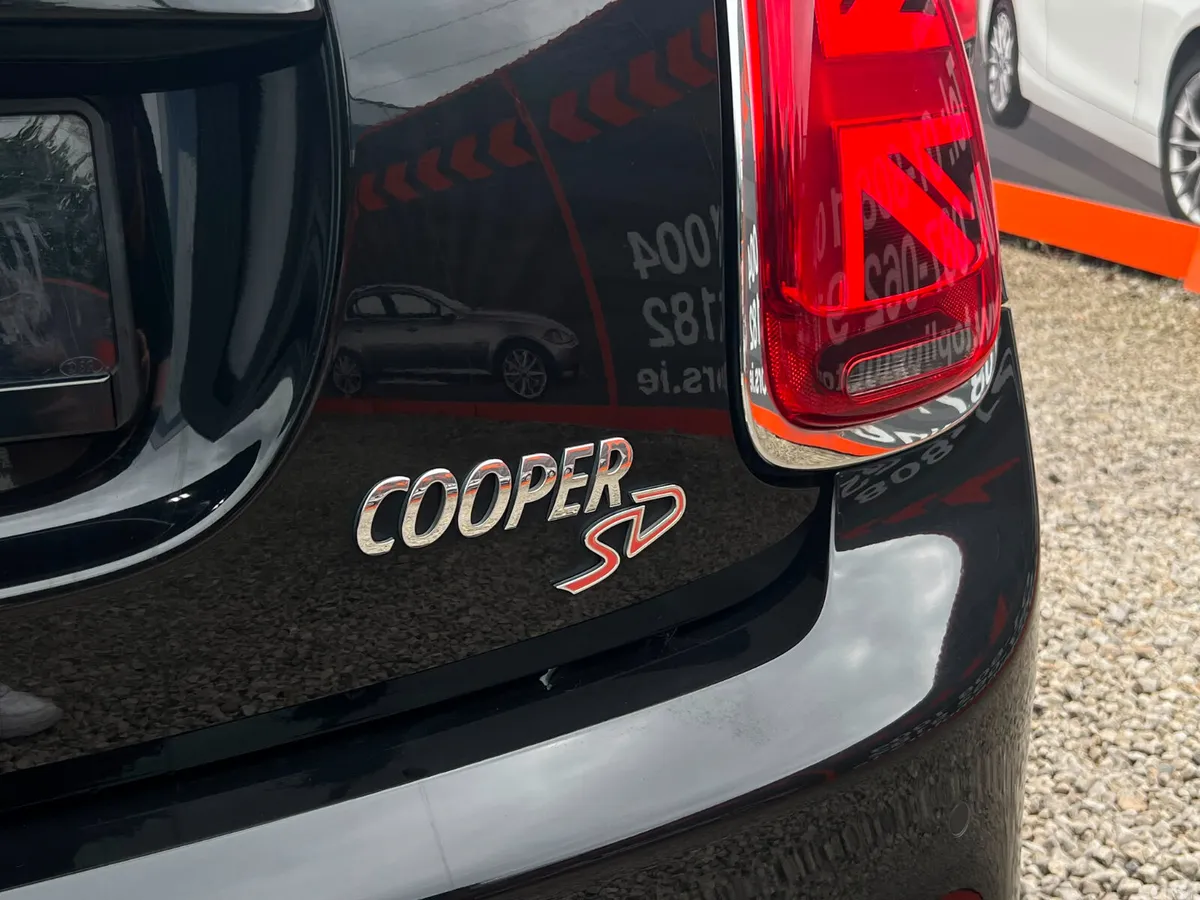 Mini Cooper Hatchback, Diesel, 2019, Black