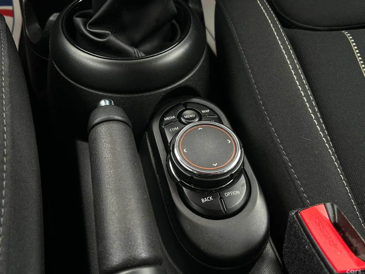 Mini Cooper Hatchback, Diesel, 2019, Black