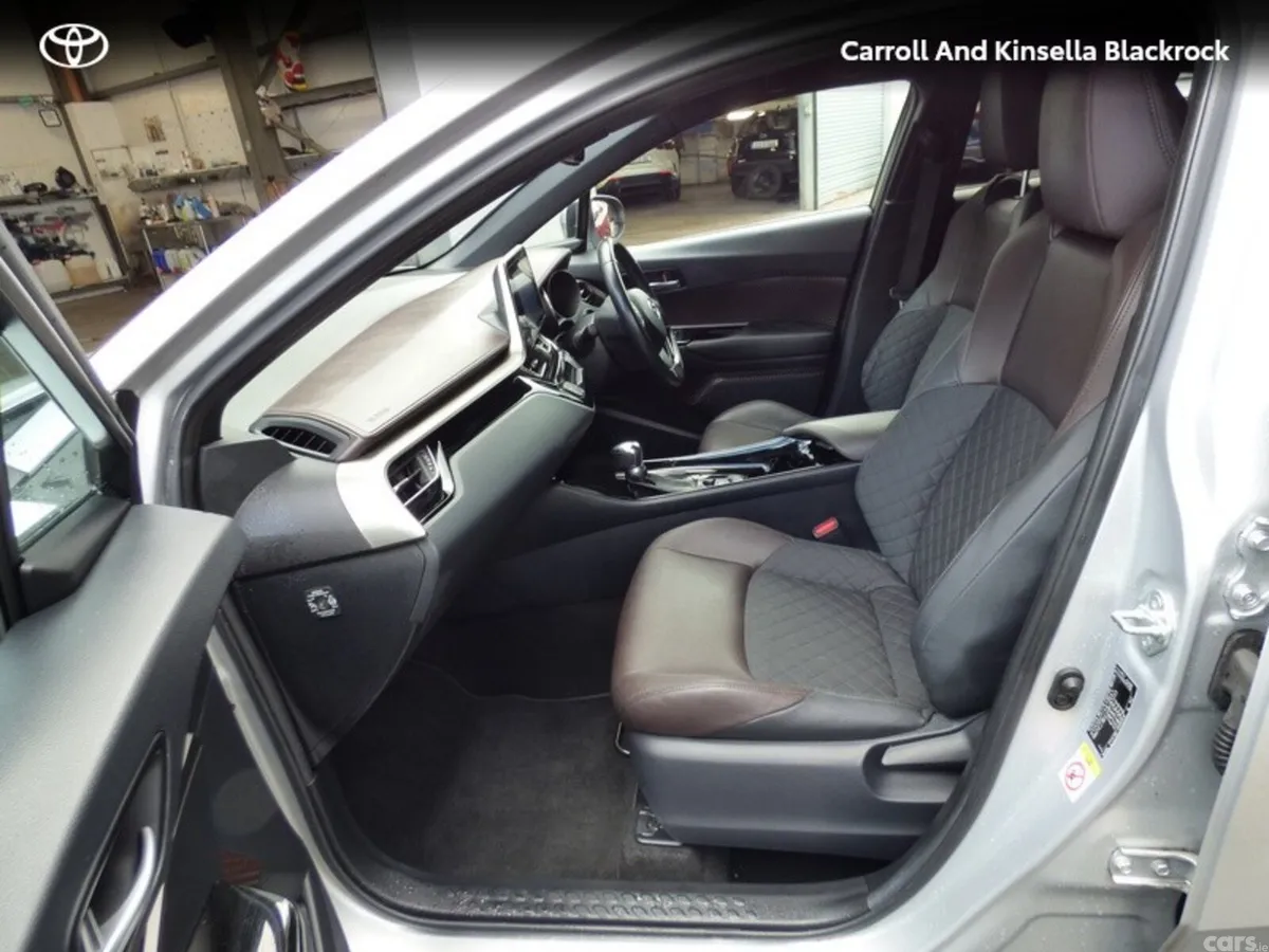 Toyota C-HR SUV, Petrol Hybrid, 2018, Silver