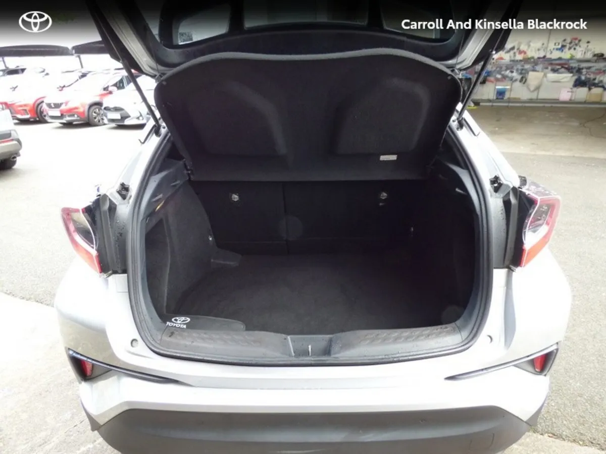 Toyota C-HR SUV, Petrol Hybrid, 2018, Silver
