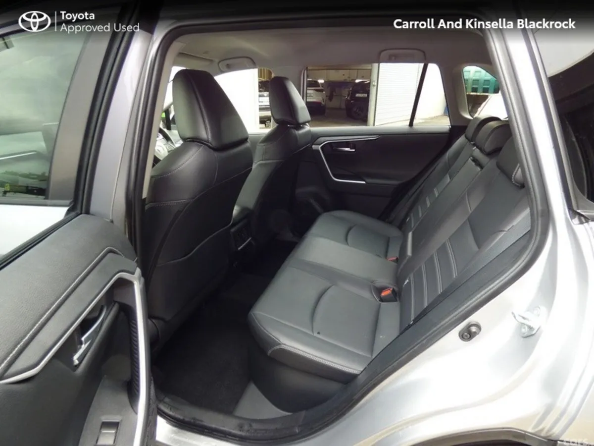 Toyota RAV4 SUV, Petrol Hybrid, 2025, Silver
