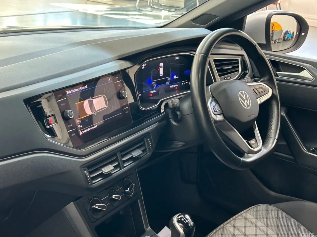 Volkswagen Taigo Estate, Petrol, 2023, Grey