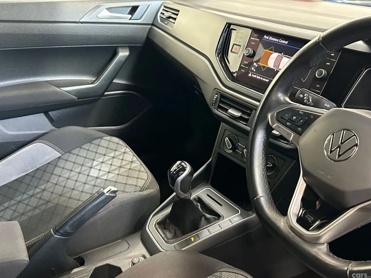 Volkswagen Taigo Estate, Petrol, 2023, Grey