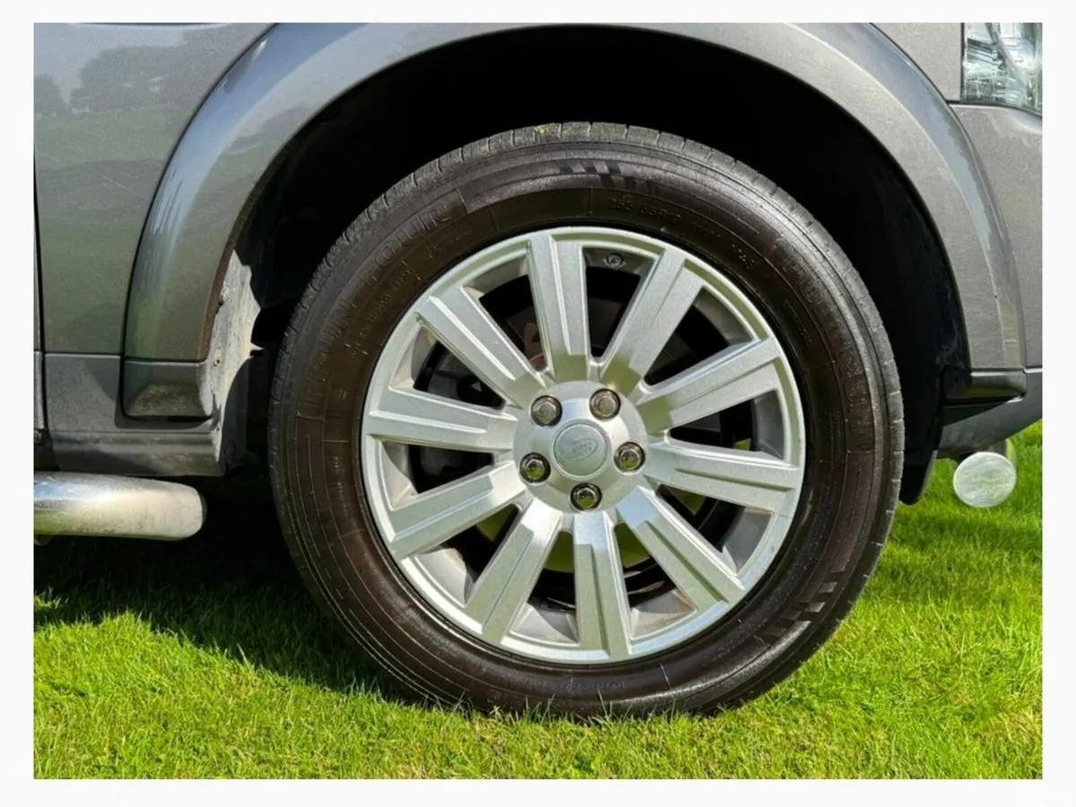 Land Rover Discovery SUV, Diesel, 2016, Grey