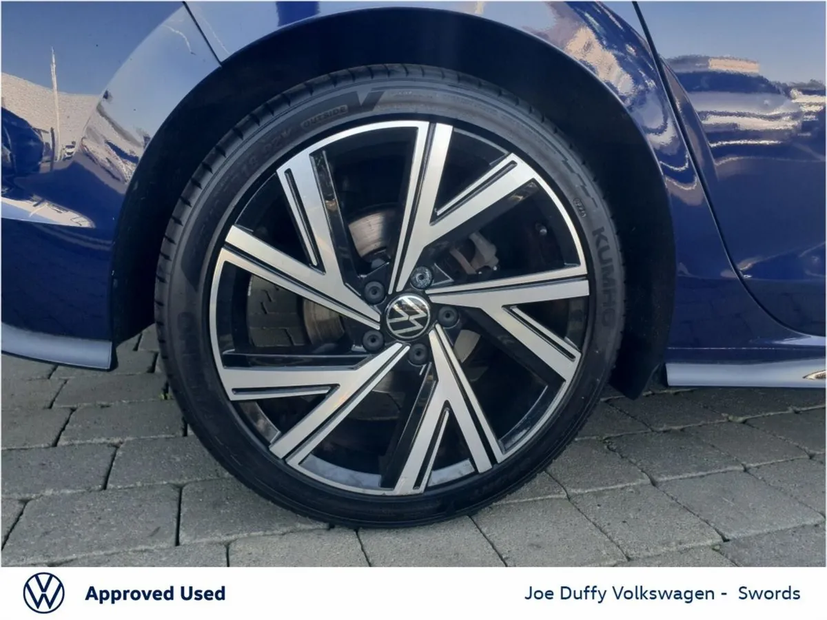 Volkswagen Golf Estate, Petrol, 2024, Blue