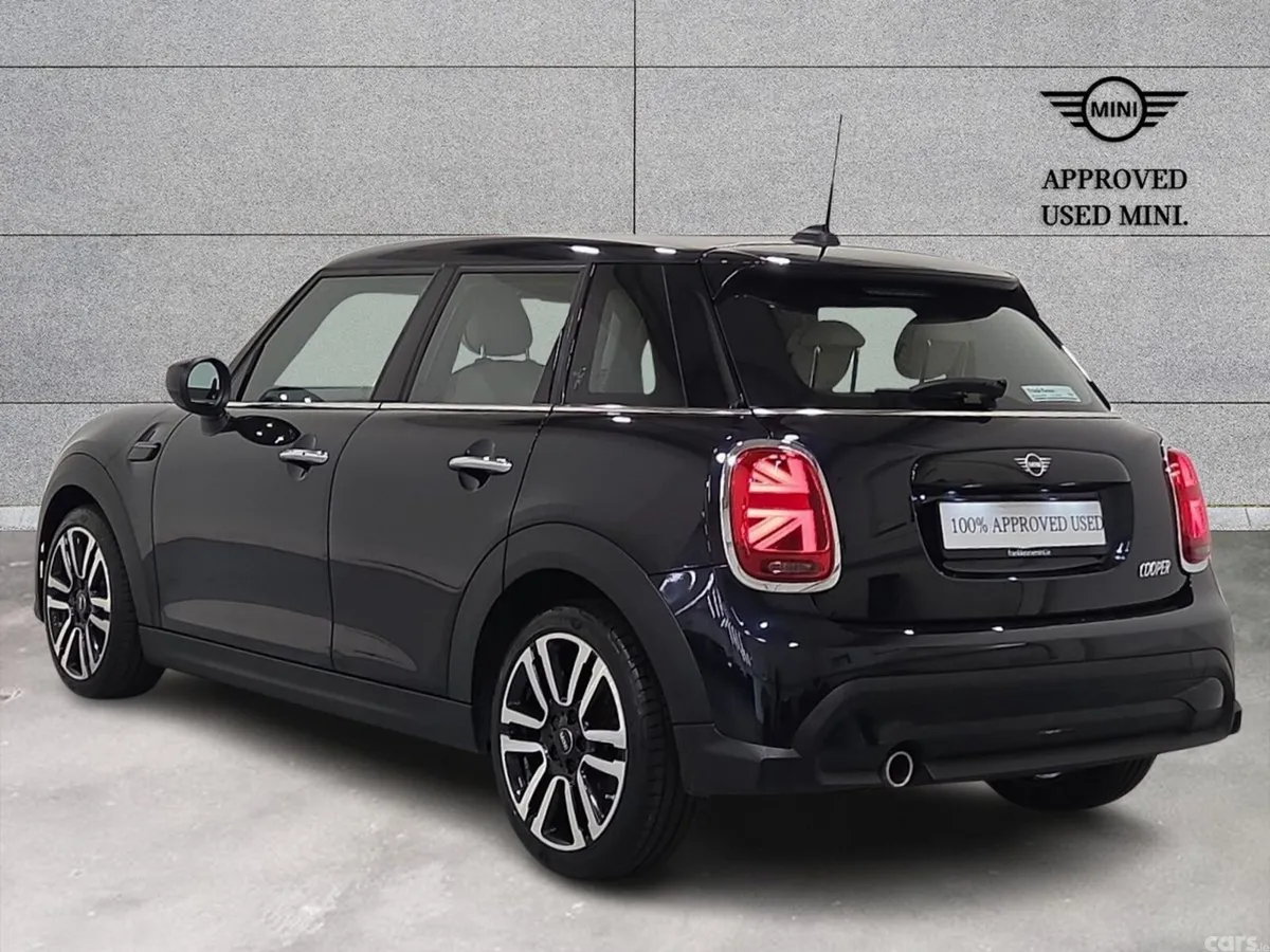 Mini Cooper Hatchback, Petrol, 2023, Blue