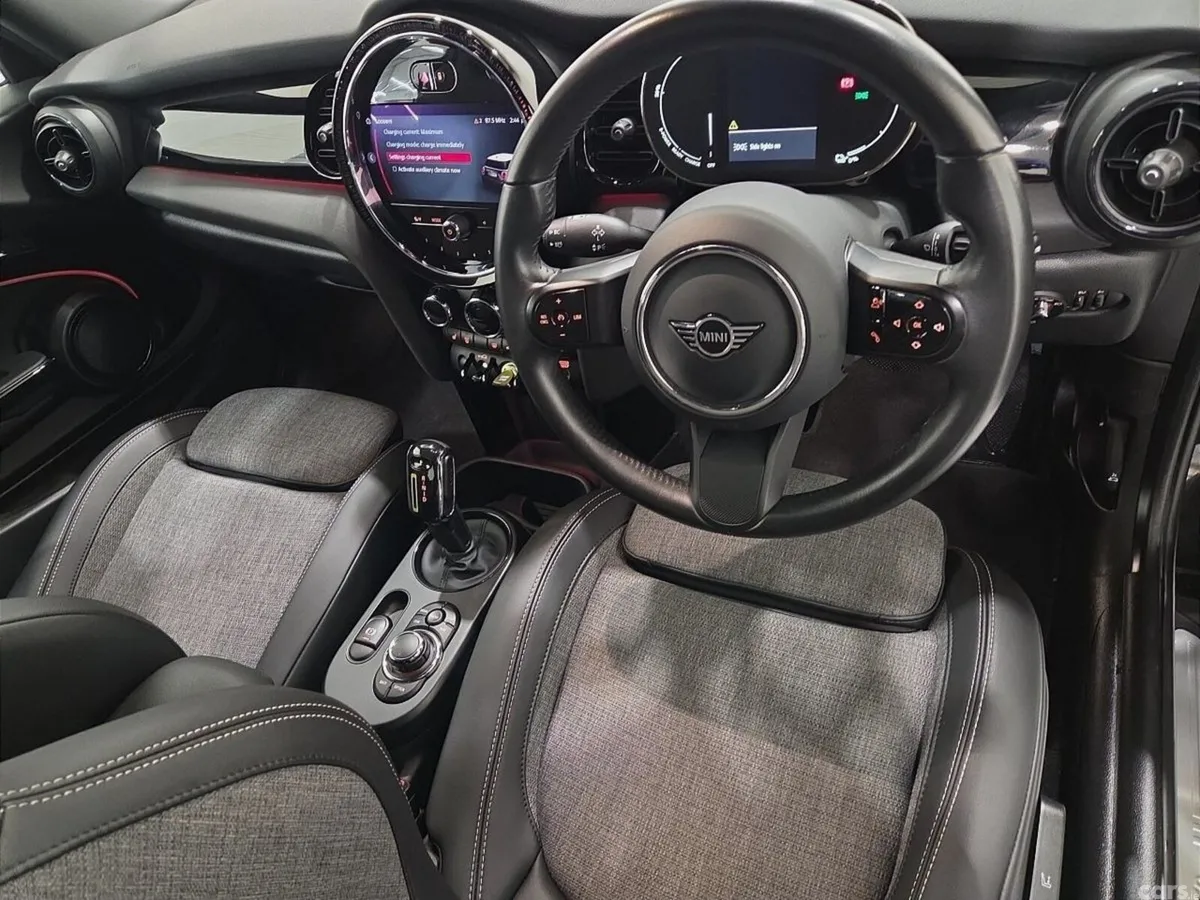 Mini Cooper Hatchback, Electric, 2023, Black