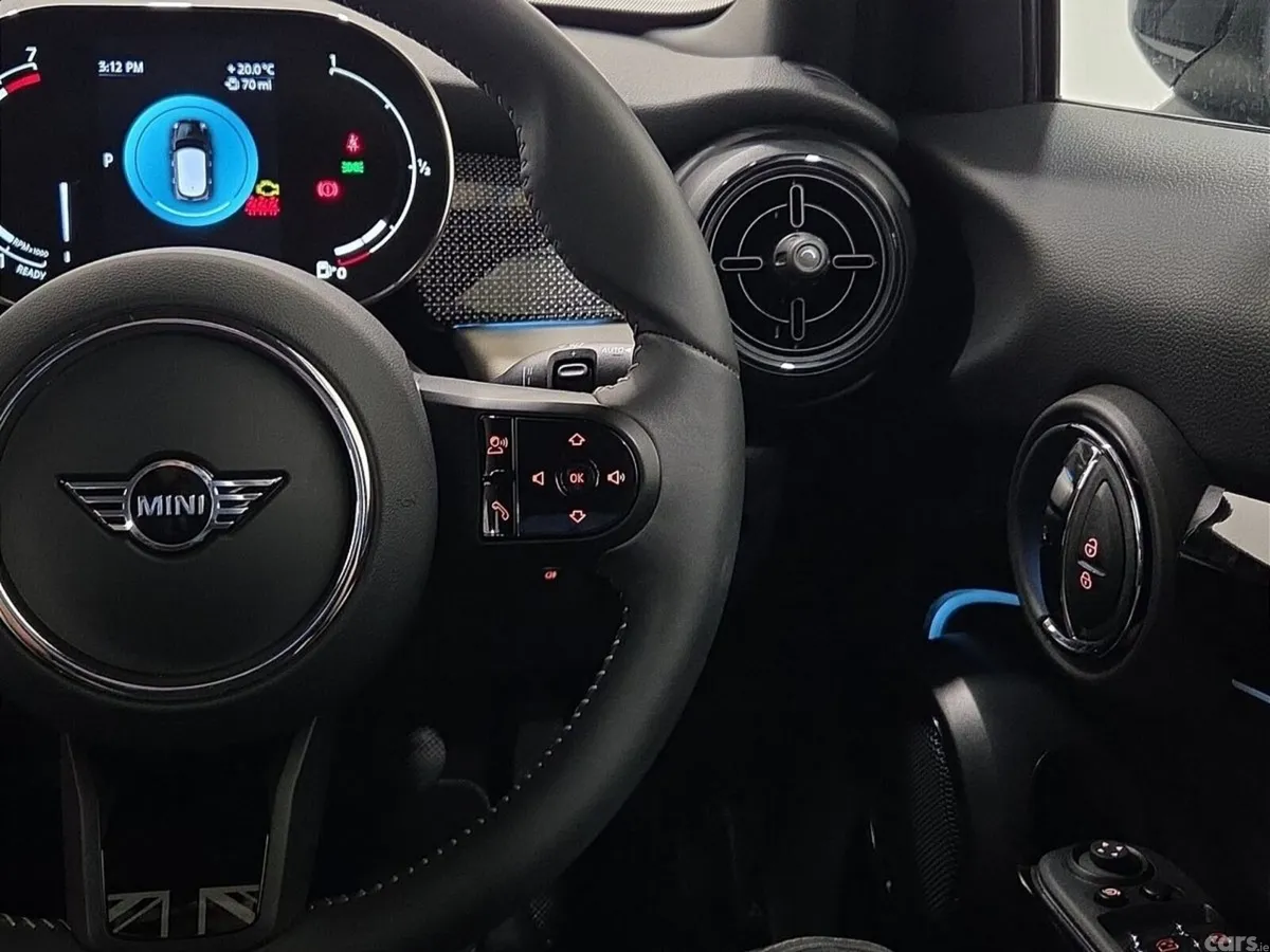 Mini Cooper Hatchback, Petrol, 2023, Blue