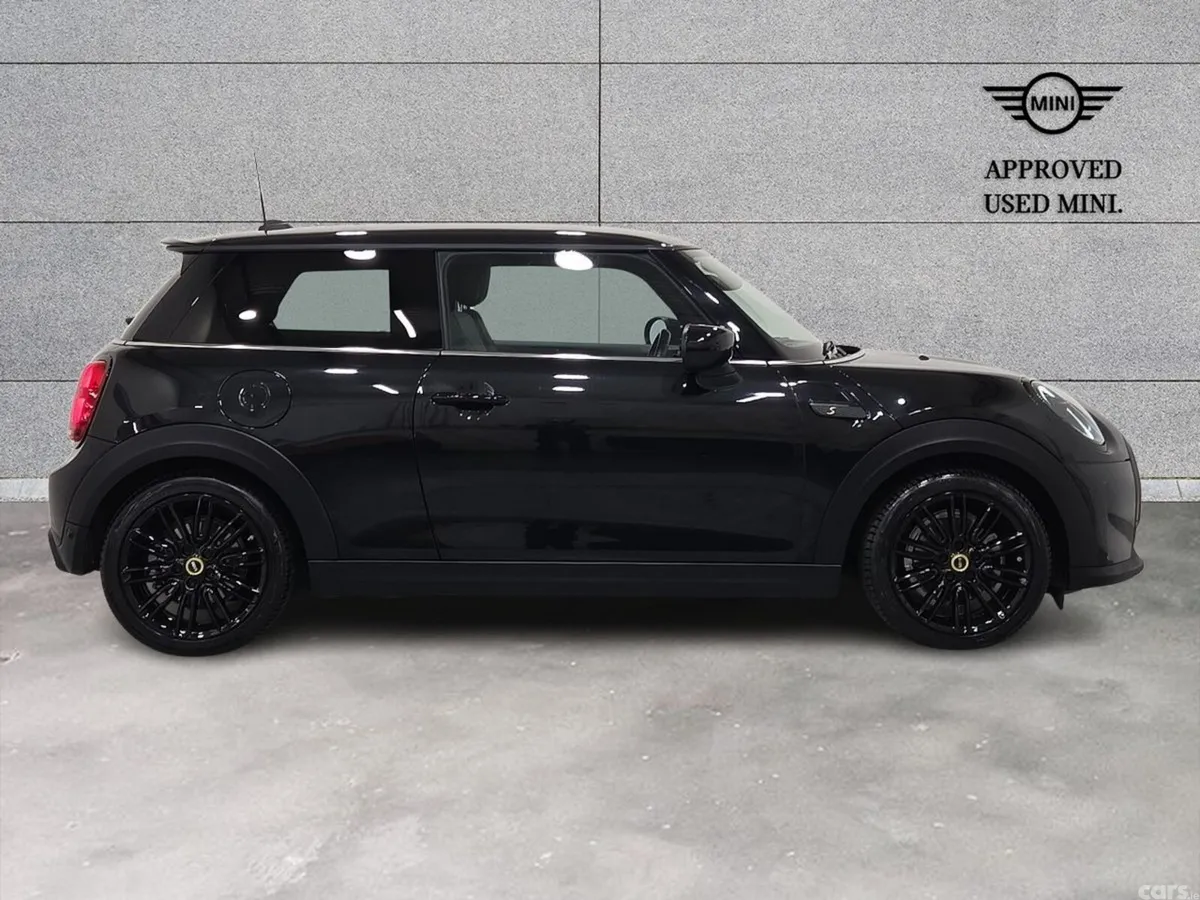 Mini Cooper Hatchback, Electric, 2023, Black