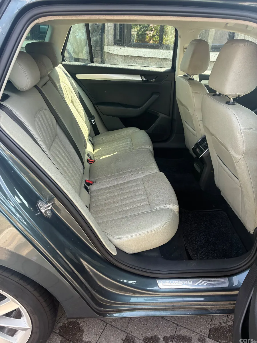 Skoda Superb Estate, Diesel, 2016, Grey