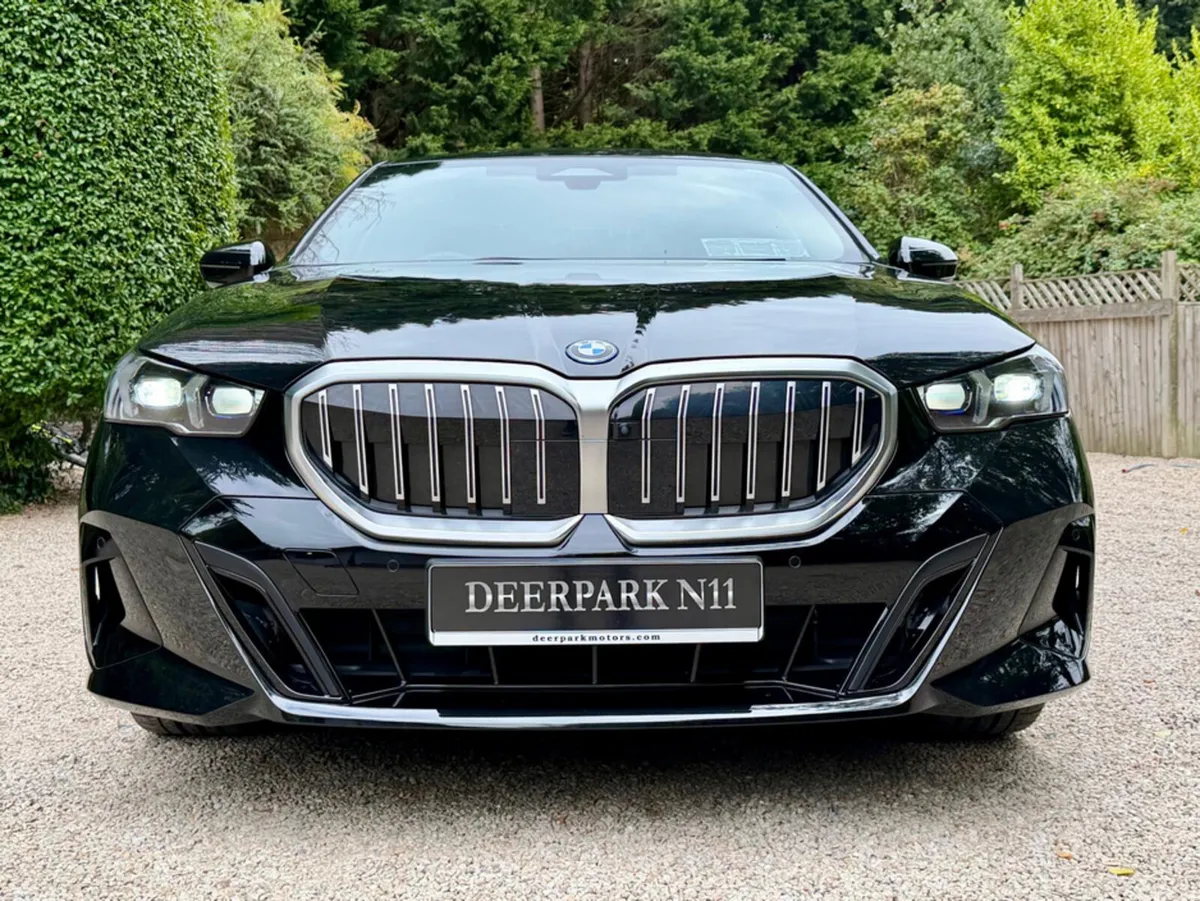 BMW 5-Series Saloon, Petrol Plug-in Hybrid, 2024, Black