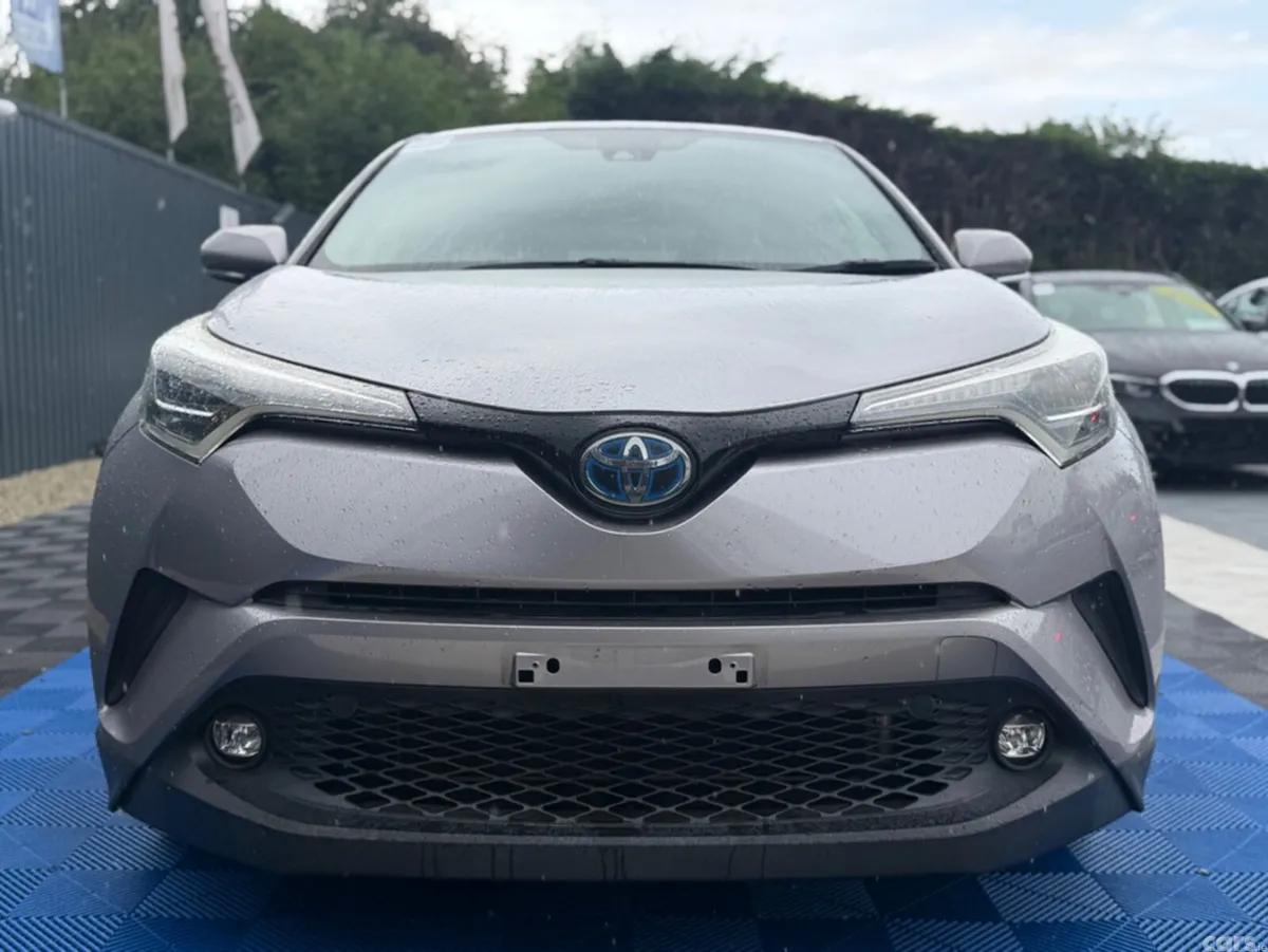 Toyota C-HR SUV, Petrol Hybrid, 2019, Silver