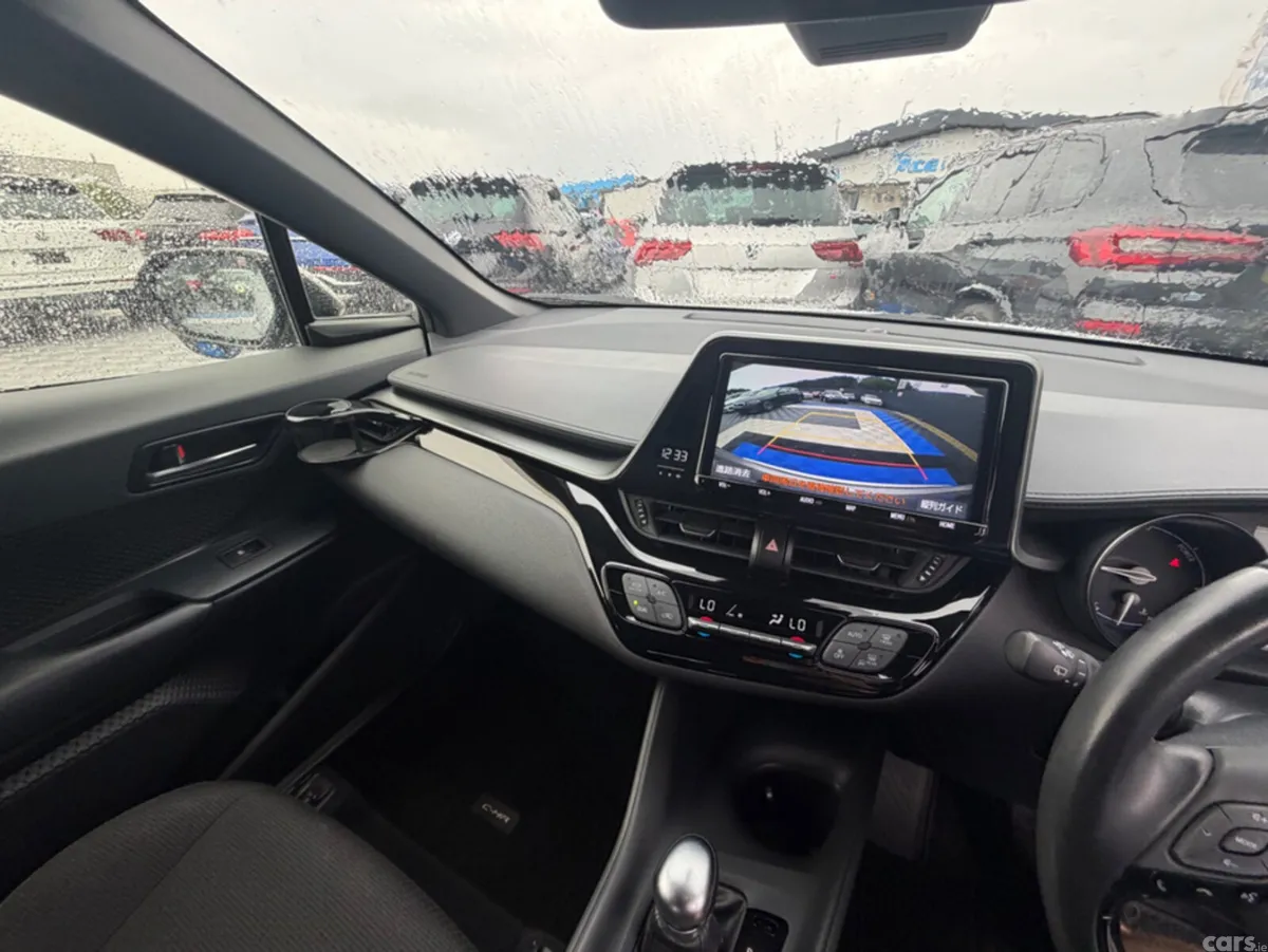 Toyota C-HR SUV, Petrol Hybrid, 2019, Silver