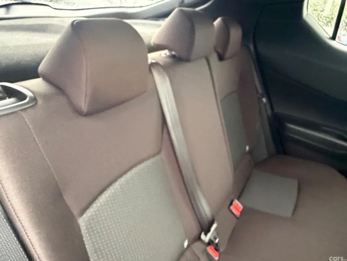 Toyota C-HR SUV, Petrol Hybrid, 2019, Silver