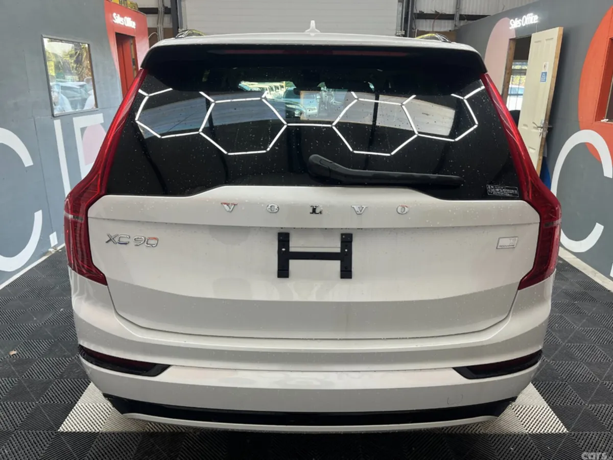 Volvo XC90 SUV, Petrol Plug-in Hybrid, 2023, White
