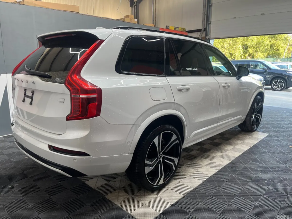 Volvo XC90 SUV, Petrol Plug-in Hybrid, 2023, White