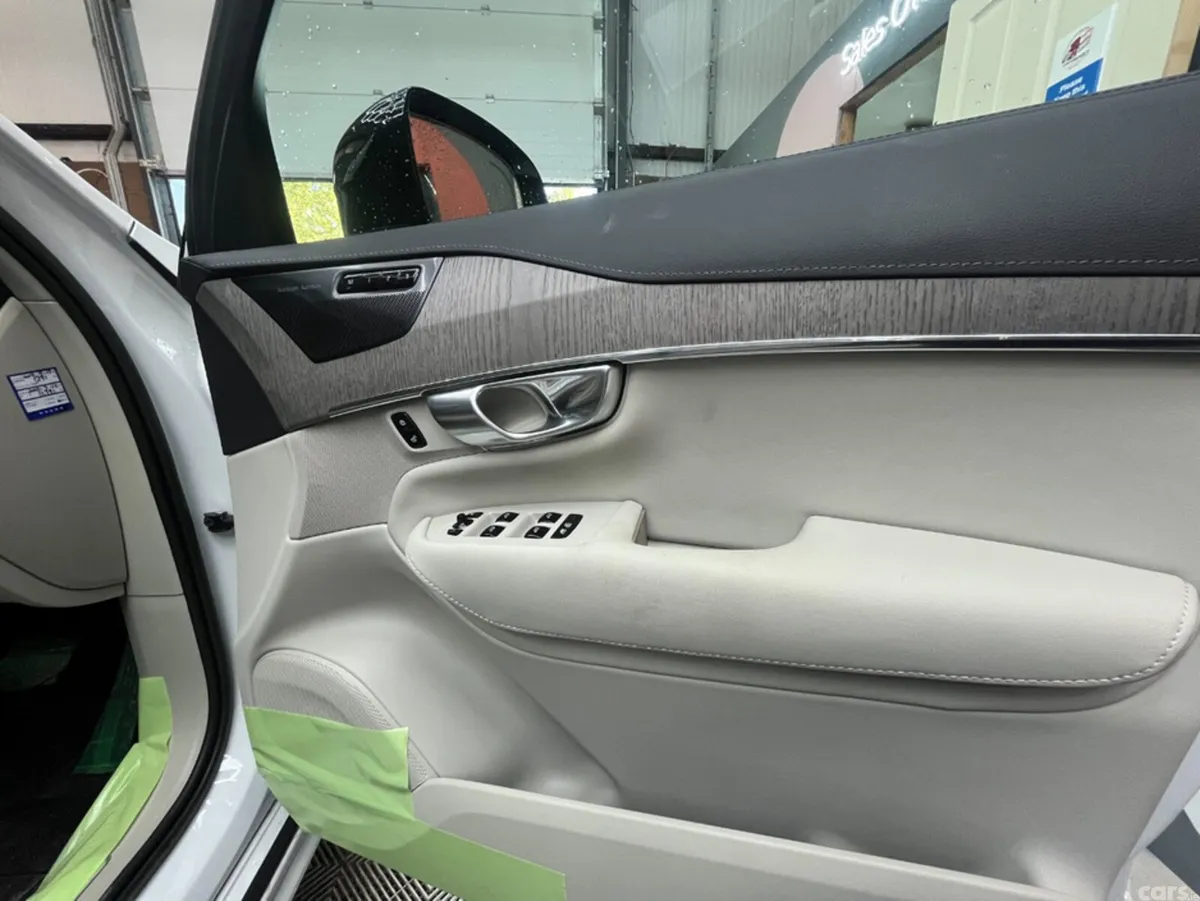 Volvo XC90 SUV, Petrol Plug-in Hybrid, 2023, White