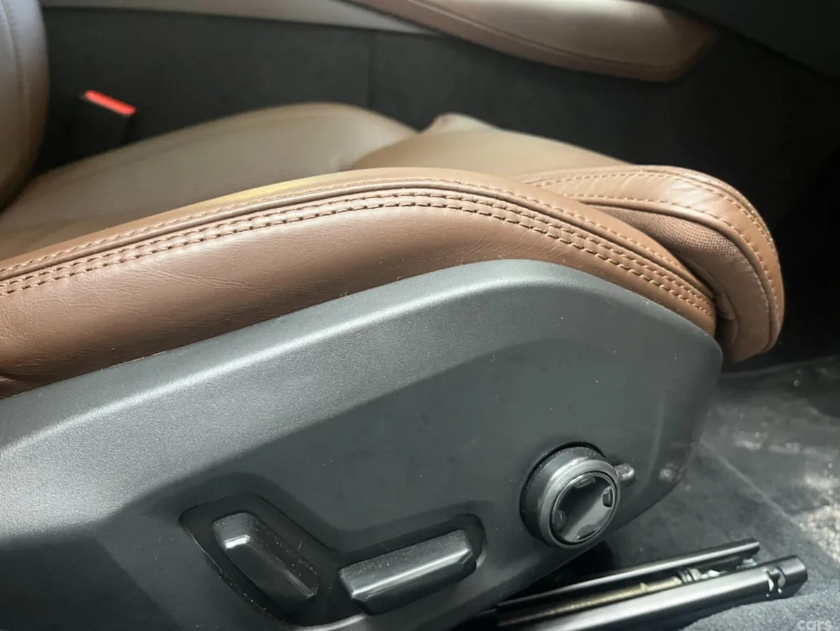 Volvo V60 Estate, Petrol Plug-in Hybrid, 2025, Beige