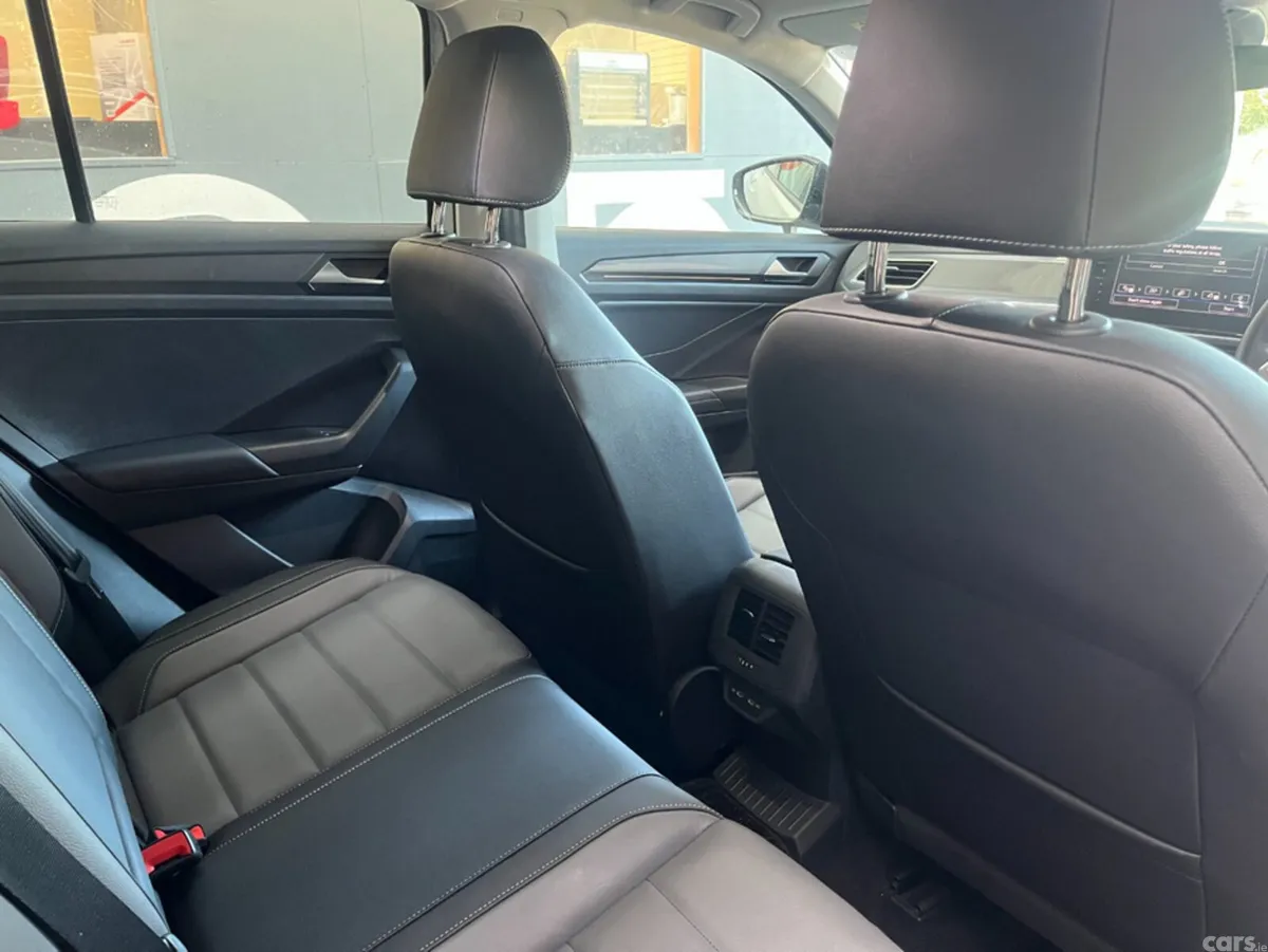 Volkswagen T-Roc SUV, Diesel, 2023, White