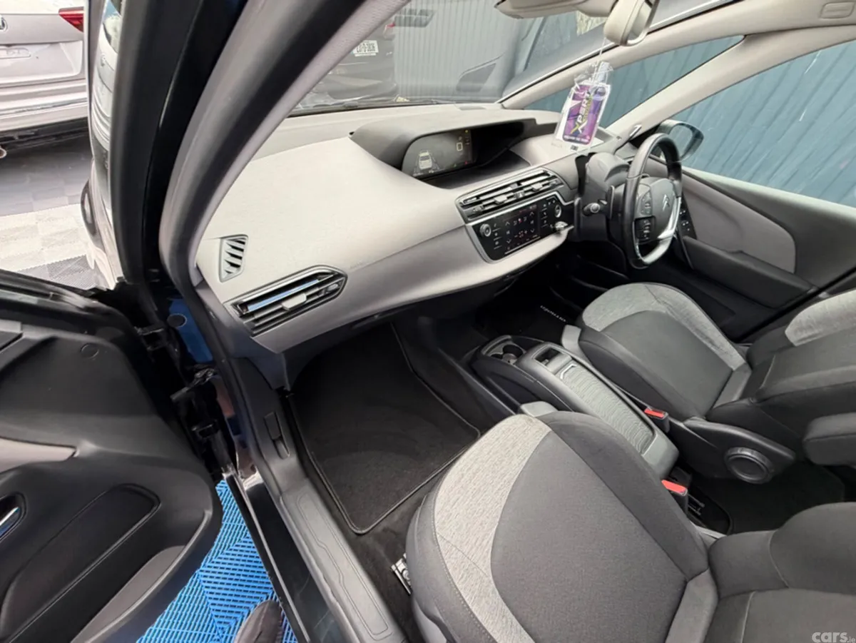 Citroen Grand C4 Spacetourer MPV, Diesel, 2018, Black