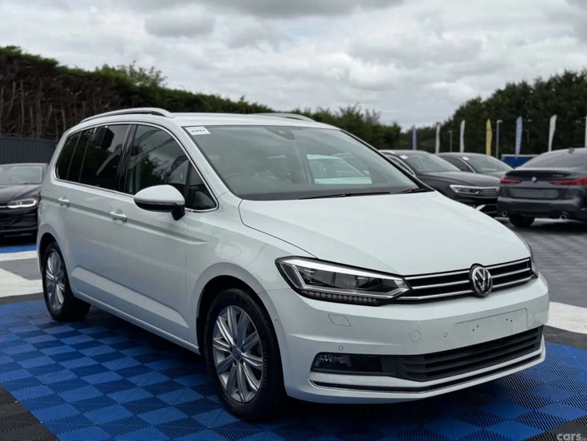 Volkswagen Touran MPV, Diesel, 2019, White