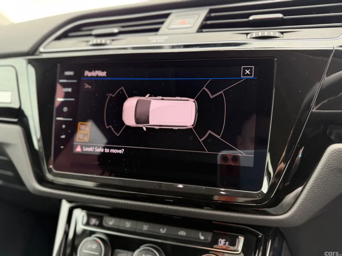 Volkswagen Touran MPV, Diesel, 2019, White
