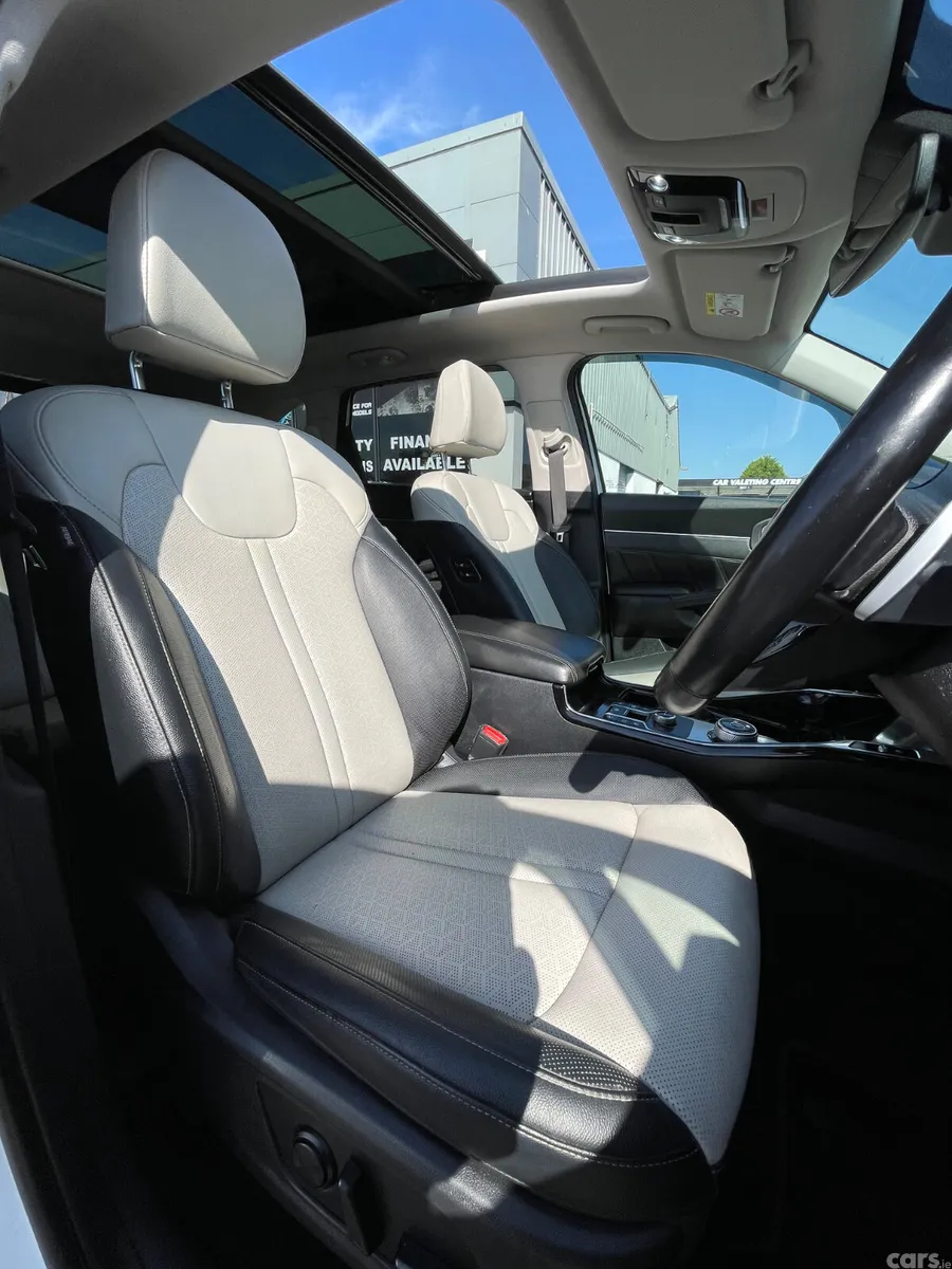 Kia Sorento SUV, Petrol Plug-in Hybrid, 2022, White
