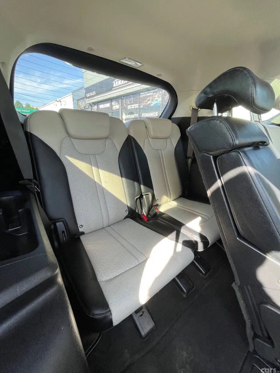 Kia Sorento SUV, Petrol Plug-in Hybrid, 2022, White