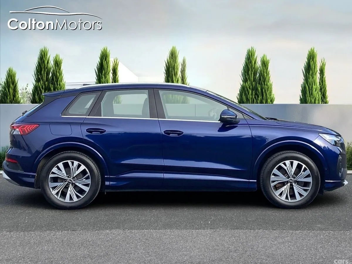 Audi Q4 e-tron Hatchback, Electric, 2023, Blue