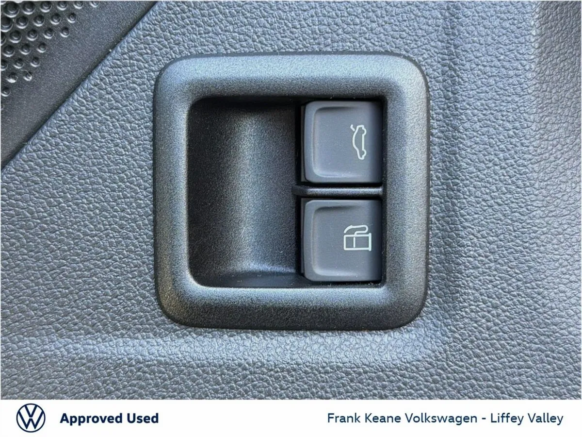 Volkswagen Tayron SUV, Petrol Plug-in Hybrid, 2026, Silver