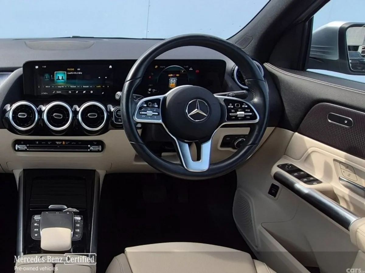 Mercedes-Benz GLA SUV, Petrol, 2023, Silver