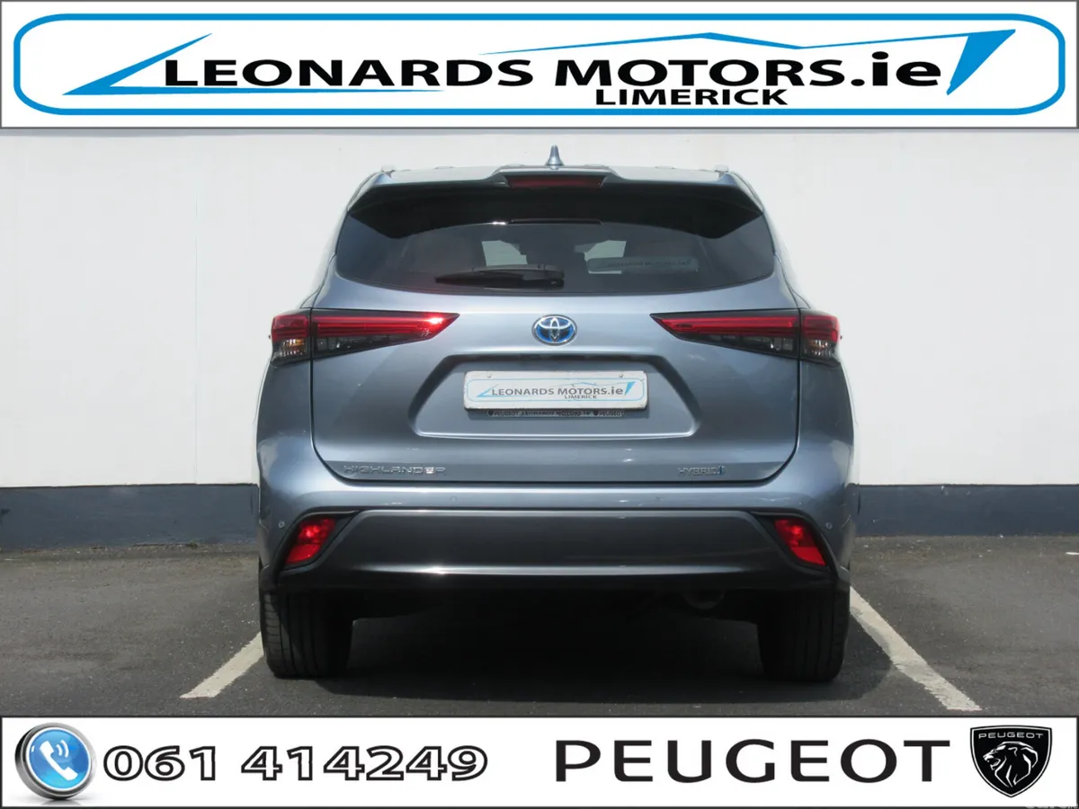 Toyota Highlander Estate/Jeep, Petrol Hybrid, 2023, Grey