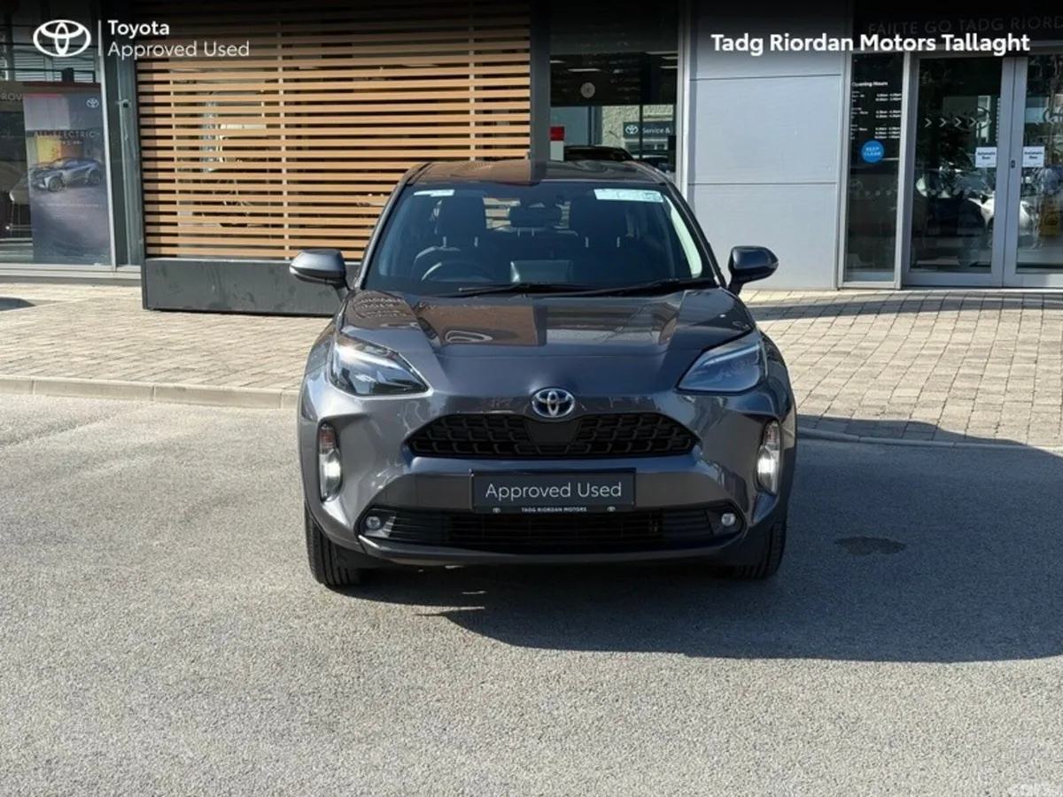 Toyota Yaris Cross Hatchback, Petrol Hybrid, 2023, Grey