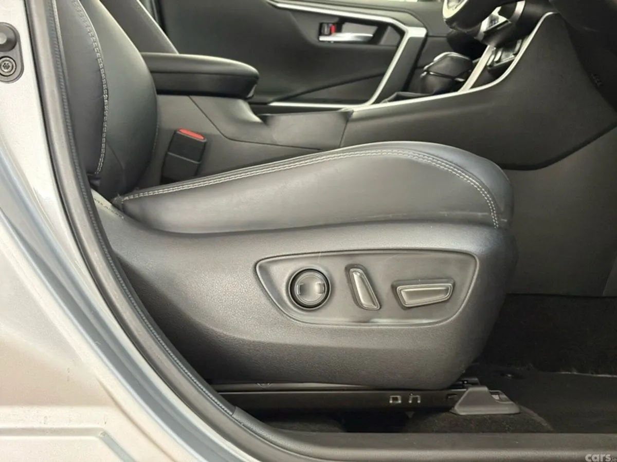 Toyota RAV4 SUV, Petrol Hybrid, 2023, Silver