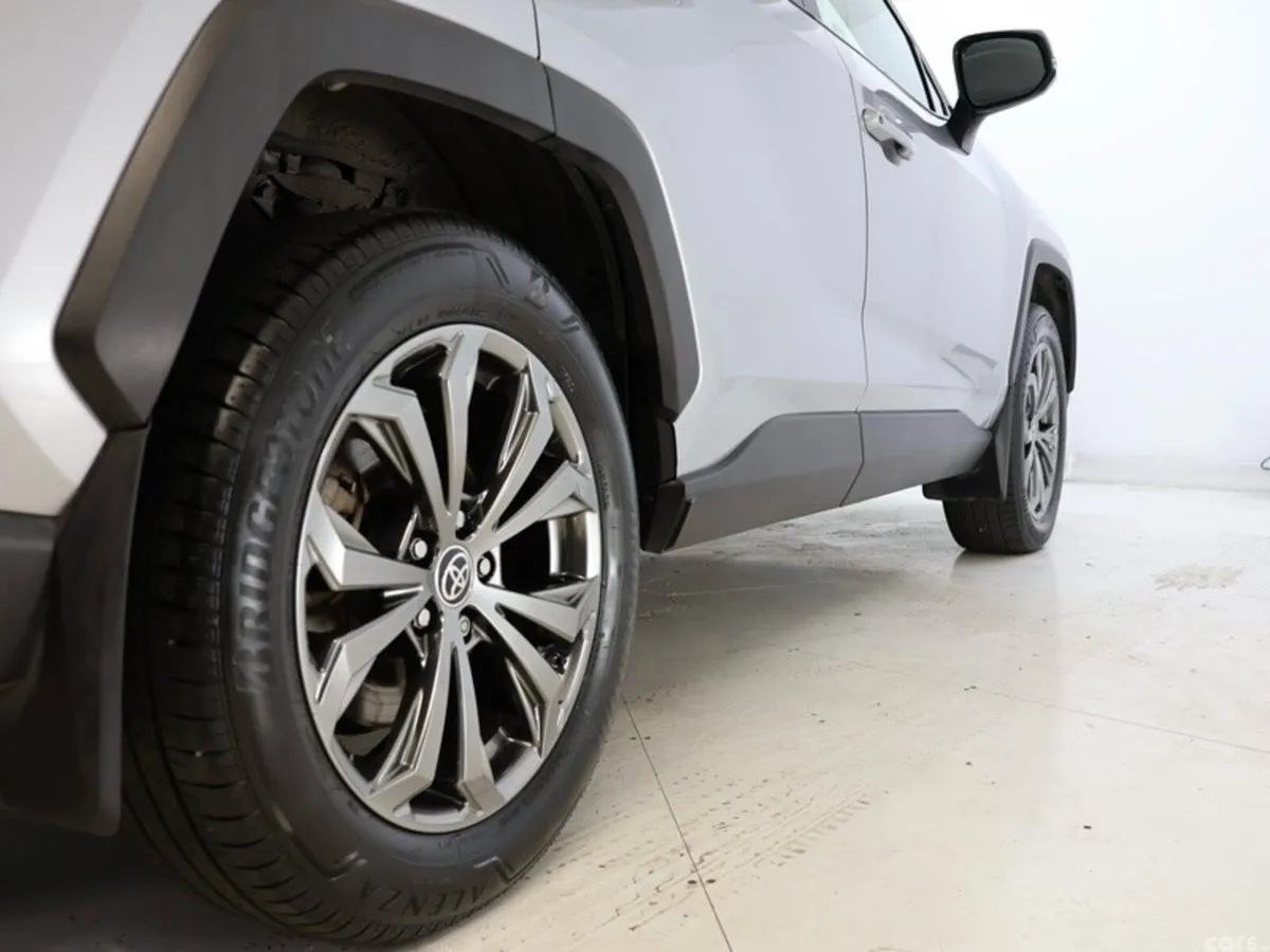 Toyota RAV4 SUV, Petrol Hybrid, 2023, Silver