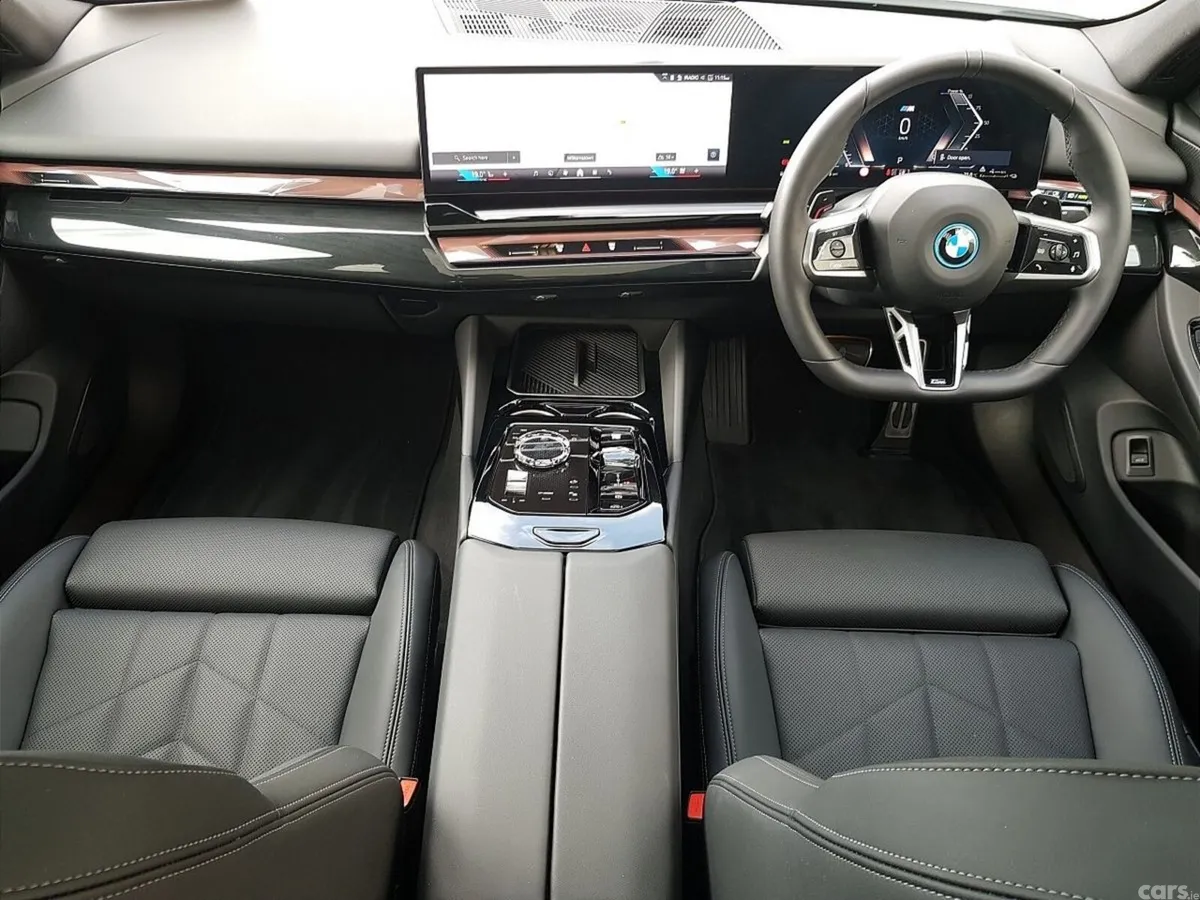 BMW 5-Series Saloon, Petrol Plug-in Hybrid, 2026, Grey