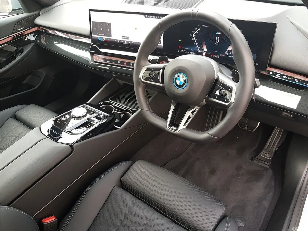 BMW 5-Series Saloon, Petrol Plug-in Hybrid, 2026, Grey