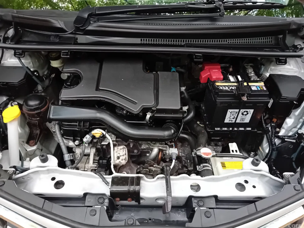 Toyota Yaris Hatchback, Petrol, 2017, Grey
