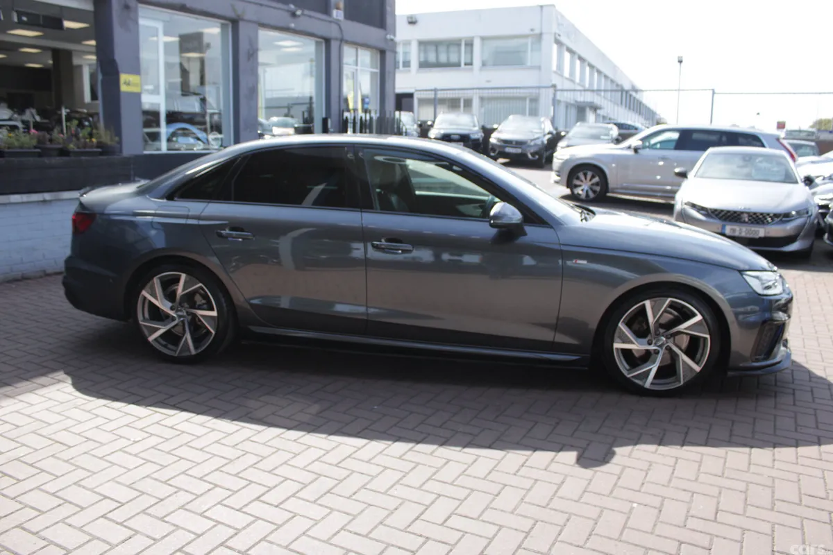 Audi A4 Saloon, Petrol, 2021, Grey