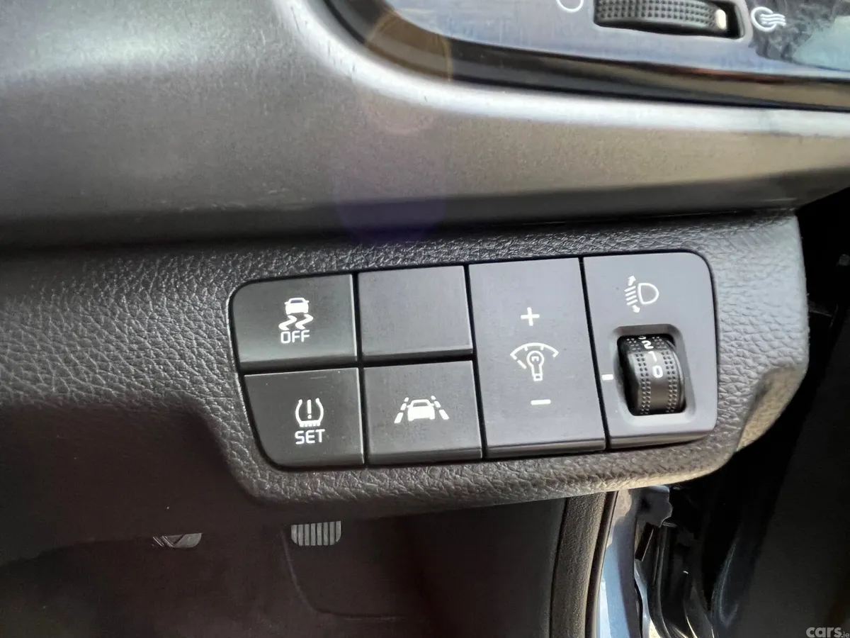 Kia Rio Hatchback, Petrol, 2018, Blue