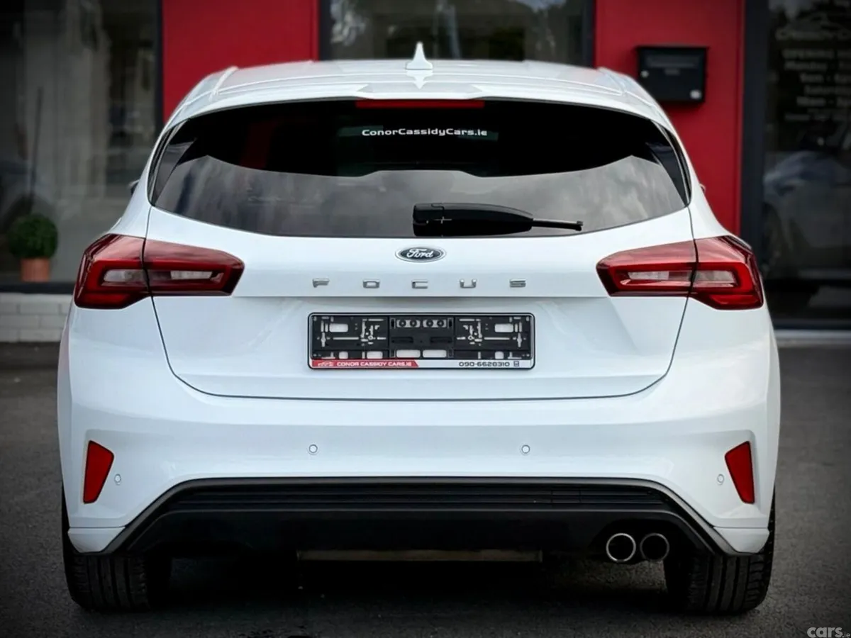 Ford Focus Hatchback, Petrol, 2024, White