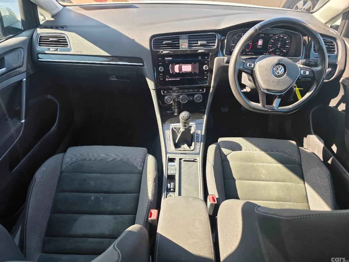 Volkswagen Golf Hatchback, Diesel, 2017, White