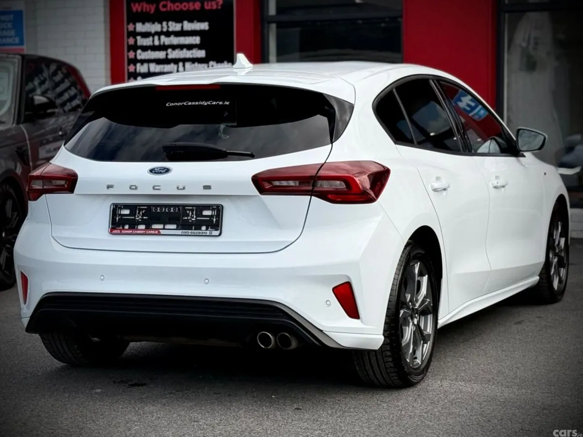 Ford Focus Hatchback, Petrol, 2024, White