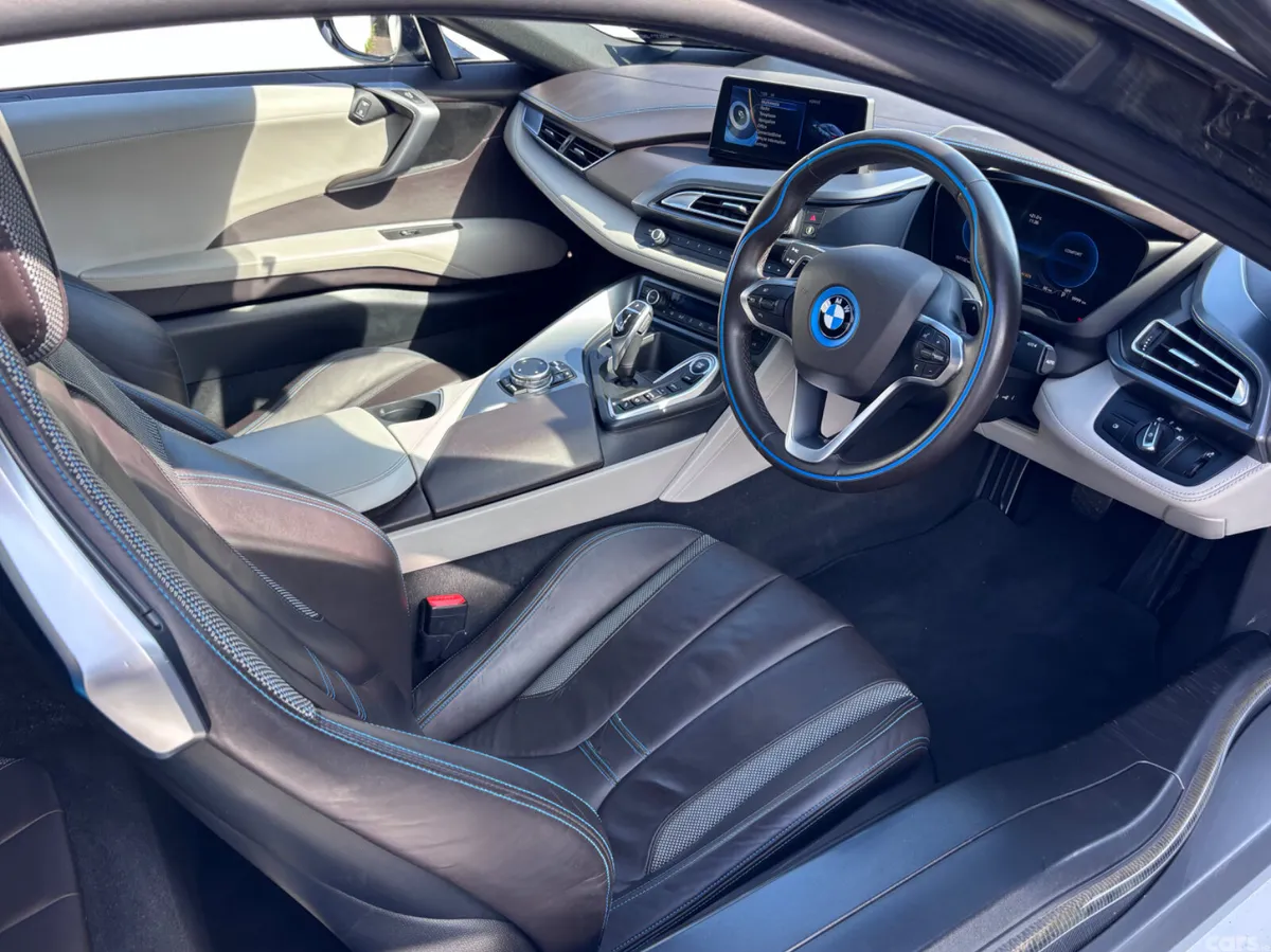 BMW i8 Coupe, Petrol Plug-in Hybrid, 2017, White